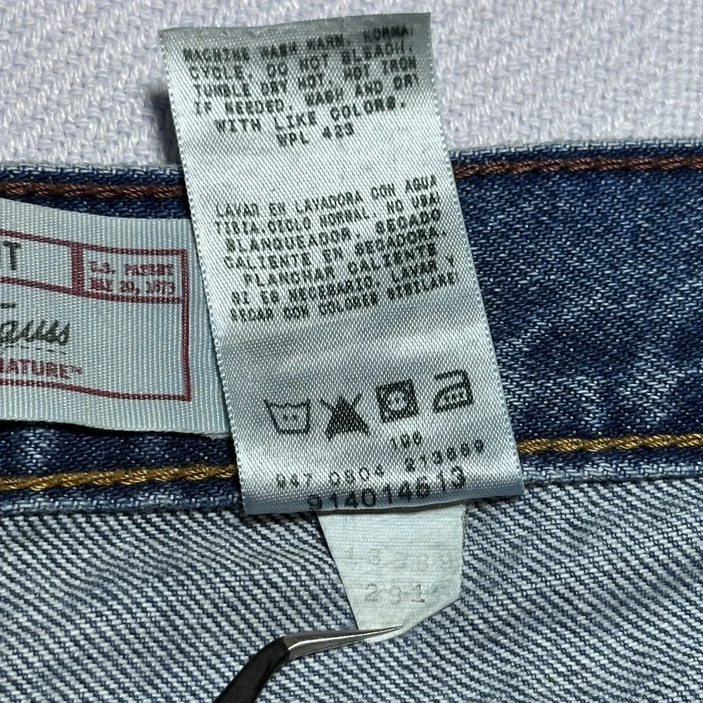 Vintage Y2K‎ Levi's Signature Relaxed Fit Jeans Mens 33x32 Straight Medium Wash